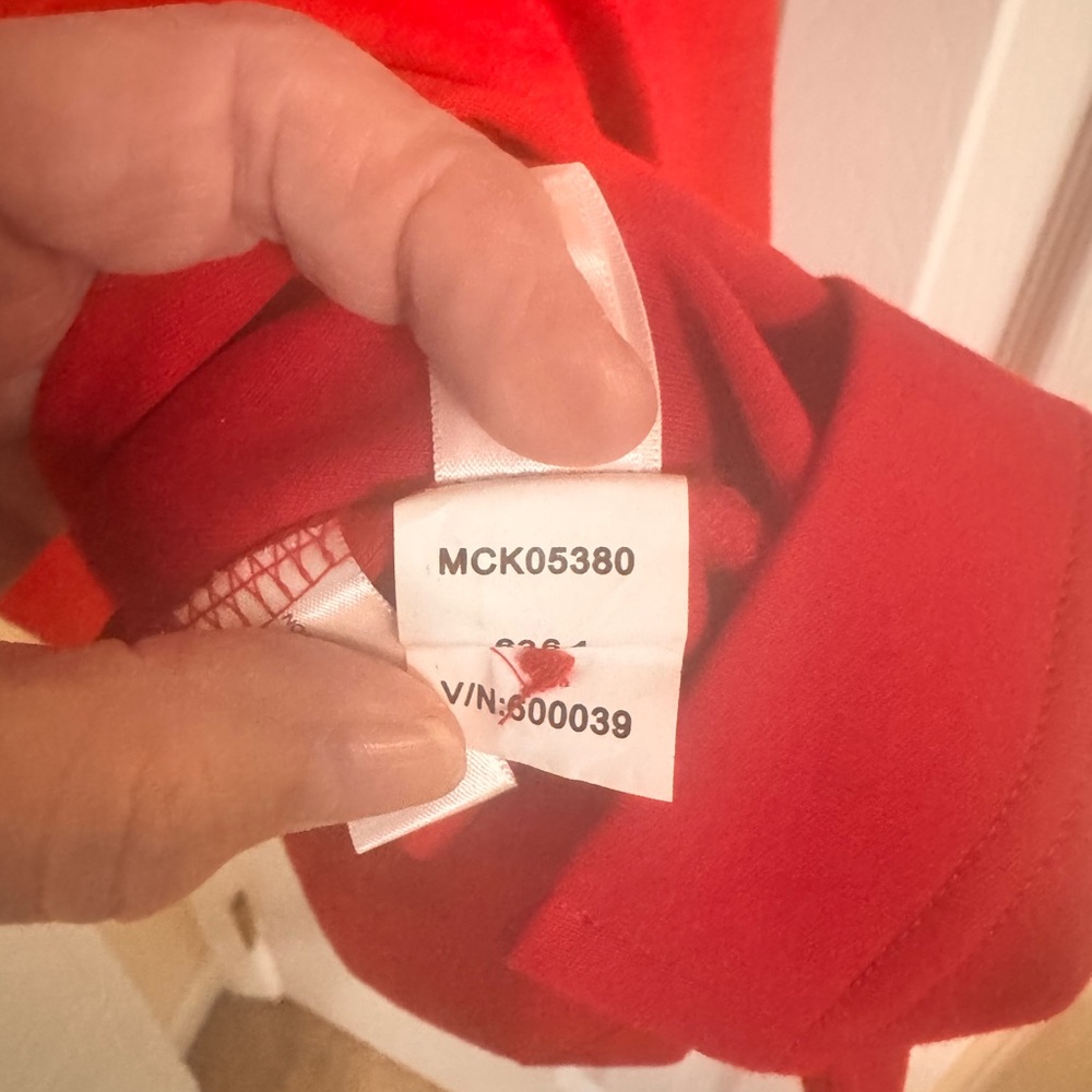 Cutter & Buck Red with black accents on collar and sleeves. Polo Size XL - Picture 9 of 16